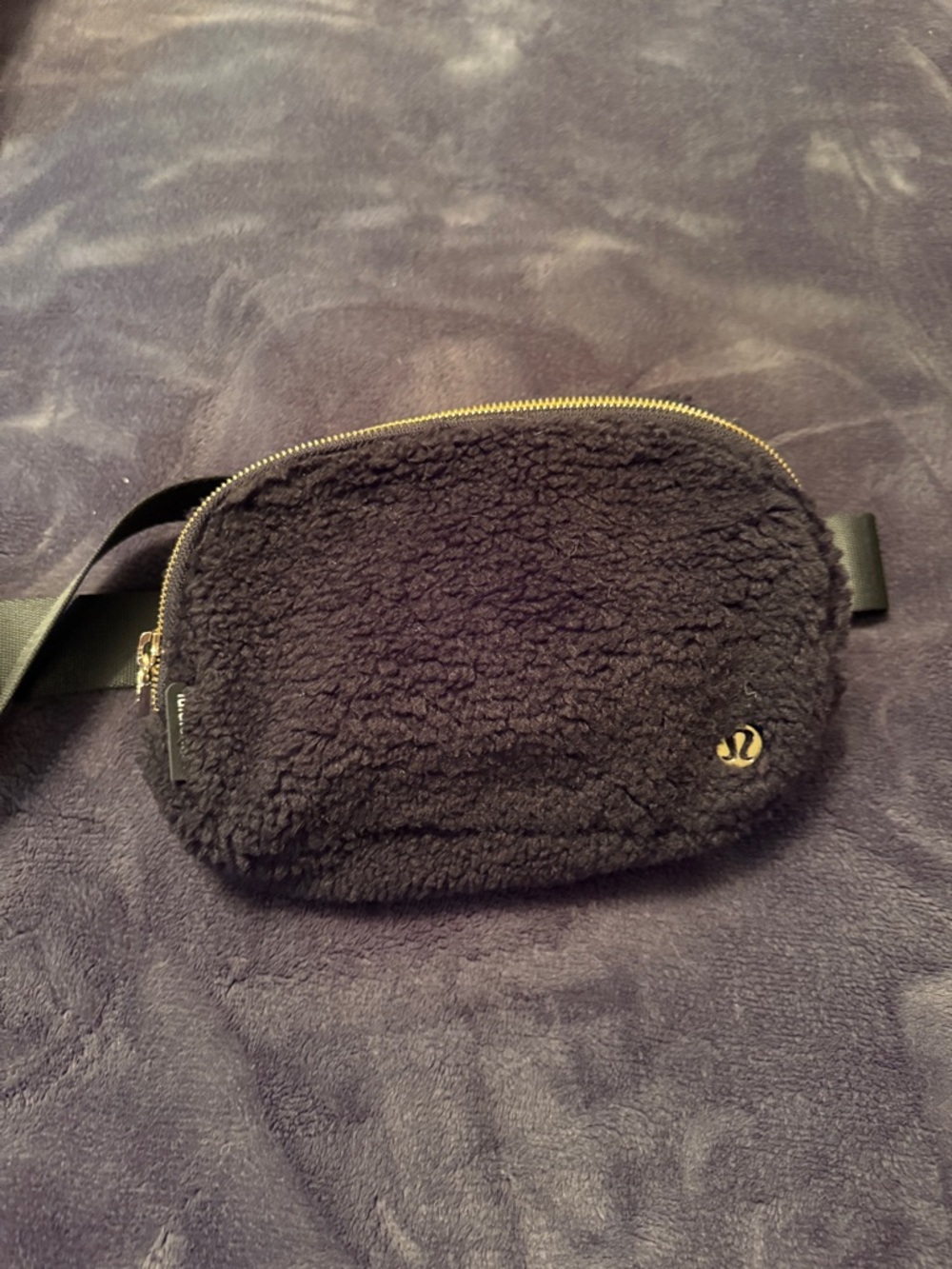 lululemon athletica Black Sherpa Crossbody Belt Bag with Gold Hardware